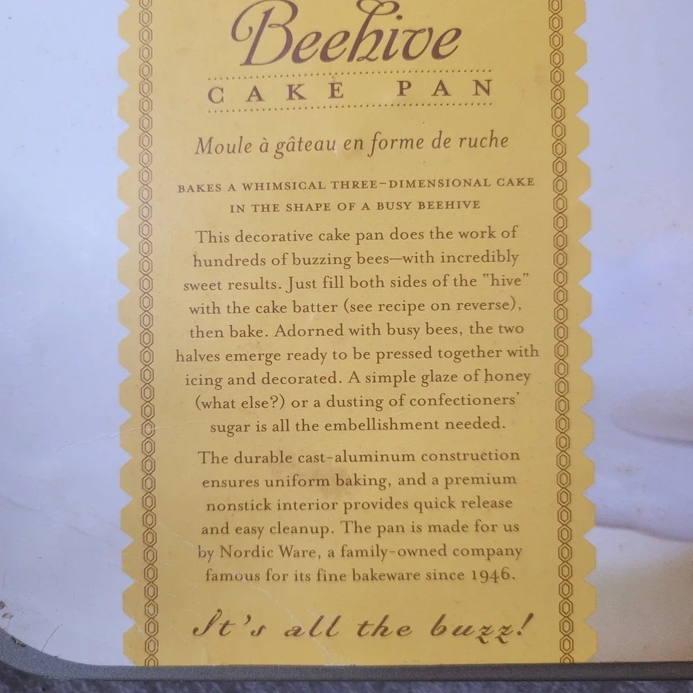 Williams Sonoma Nordic Ware Beehive Cake Pan 10 Cup Cast Aluminum USA Honey Bee